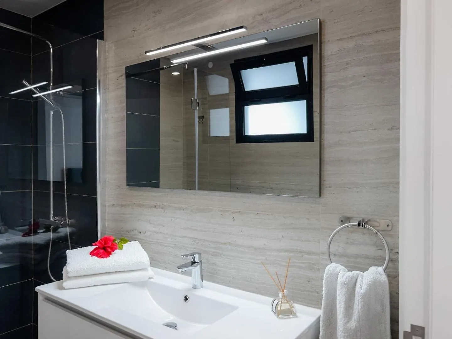 Guestready - Hillside Oceanview Heaven Villa Funchal  Portugal