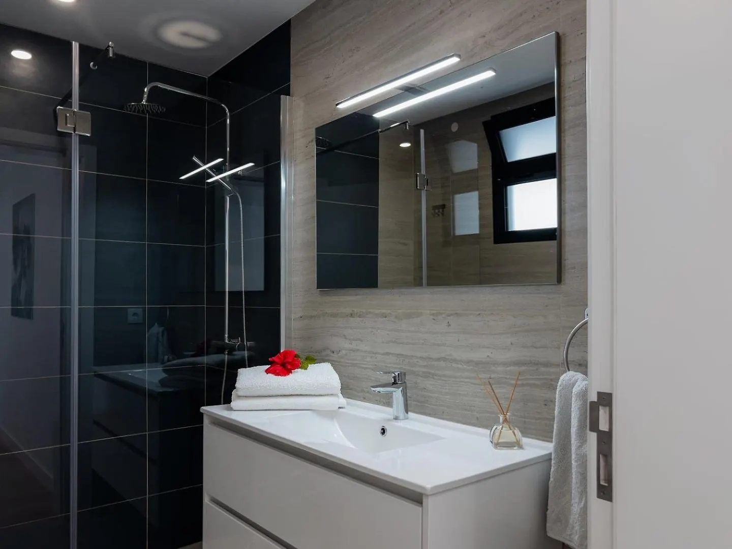 Guestready - Hillside Oceanview Heaven Villa Funchal  Funchal (Madeira)